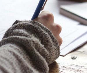 How to Build an Easy DIY Desk for Children