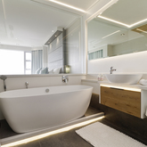 Bayview Apartment 303 - Hermanus Luxury Holiday Homes - Xplorio™ Hermanus