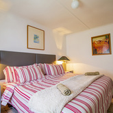 Comfortable Holiday Accommodation - Agulhas Heights Self-catering Cottages - Xplorio™ Agulhas