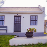 Unit Two - Agulhas Heights Self-catering Cottages - Xplorio™ Agulhas
