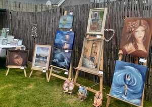 Every Saturday: Art in the Yard at Taste Dilemma