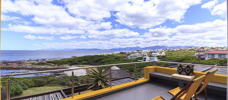 gansbaai_accommodation_crayfish_lodge_sea_and_country_guest_lodge_luxuary_vacation_1637157239