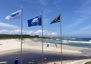 Blue Flag Hoisted for the 1st Time at Onrus Beach