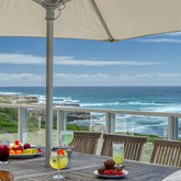 Villa 1 Dining with Sea View - Stanford's Cove Villa - Xplorio™ Gansbaai