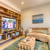 Villa 2 Seating Area - Stanford's Cove Villa - Xplorio™ Gansbaai