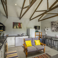 Open-plan Kitchen - Wings Self-Catering Suiderstrand Accommodation - Xplorio™ Agulhas
