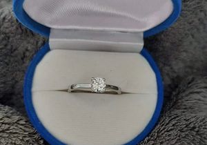 Engagement Ring: Happy Client