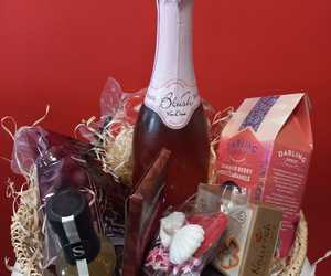 Stand the chance to WIN a Valentine's basket