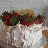 Berry Pavlova - Sugarberry Bakery - Xplorio™ Gansbaai