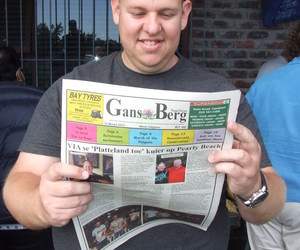 TV-Reeks 'Platteland toe' se Produksiebestuurder Kuier in Pearly Beach