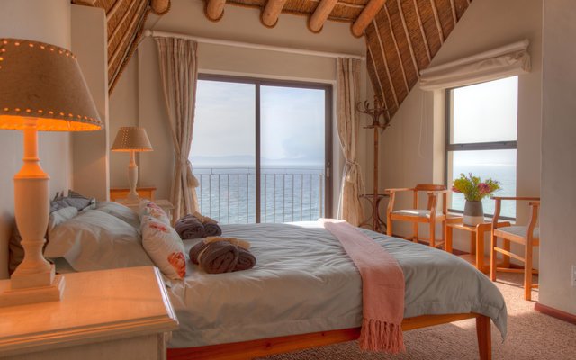 Whalehuys_web_1651558103