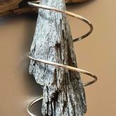 Black Kyanite Necklace - Desiderata Handmade Jewelry - Xplorio™ Napier