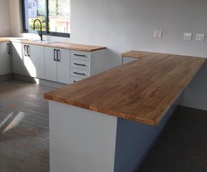 Kitchen with Solid Hardwood Countertops in Rubberwood