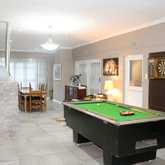 Pool table - The Vintage Crane Guest House - Xplorio™ Caledon