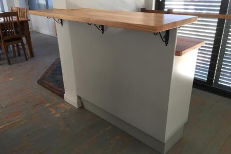 Two tier bar - PCF Kitchens - Xplorio™ Pringle Bay