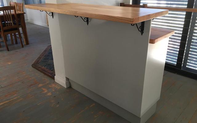 Two tier bar - PCF Kitchens - Xplorio™ Pringle Bay