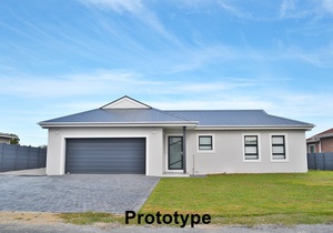 R3,750,000 | 3 Bedroom House For Sale in Struisbaai