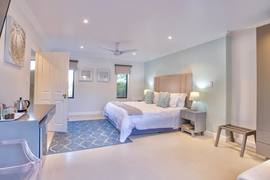 Room 3 (Luxury Suite)