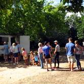 Lining up - Soa Se Koffie - Xplorio™ Greyton