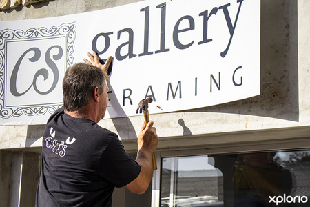 bredasdorp_cs_gallery_framing_and_signs_putting_up_signs_1657105275