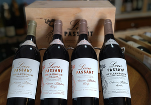 In Stock: Leeu Passant