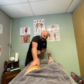 Leg massage before an event - Sports Therapy Gansbaai - Xplorio™ Gansbaai