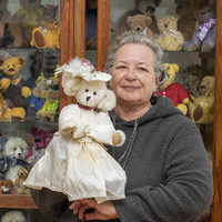 Owner - Knit & Knot and Crafters Den - Xplorio™ Gansbaai