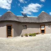 Porcupine and Harrier Bungalow - Klein River Private Nature Reserve - Xplorio™ Gansbaai