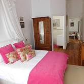 Bedroom - The Pink Lady - Xplorio™ Caledon