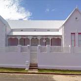 Guest house - The Pink Lady - Xplorio™ Caledon