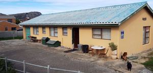 3 Bedroom House For Sale in De Kelders: R1,280,000
