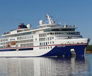 Hermanus Welcomes First Cruise Liner
