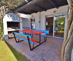 R2,495,000 | 3 Bedroom Apartment For Sale in Struisbaai