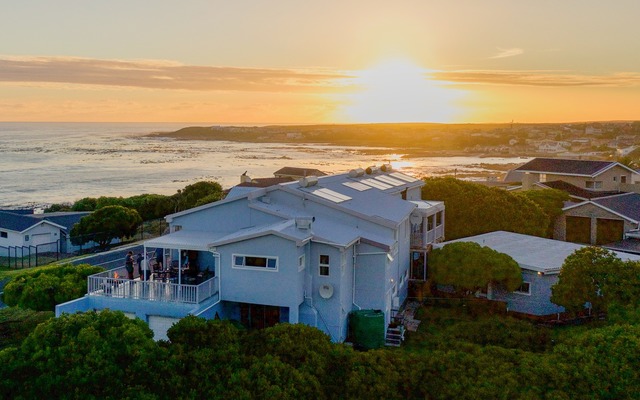 307697829_557149263082943_3631071518020010161_n_1663939883