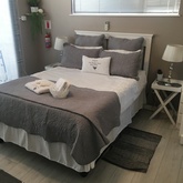 Pandora's Box - Elite Room - The Vintage Crane Guest House - Xplorio™ Caledon