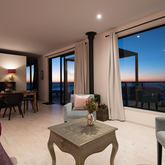 Whale & Gin Spotter - Xplorio™ Gansbaai 