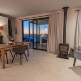 Whale & Gin Spotter - Xplorio™ Gansbaai 