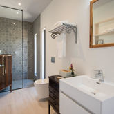 Whale & Gin Spotter - Xplorio™ Gansbaai 