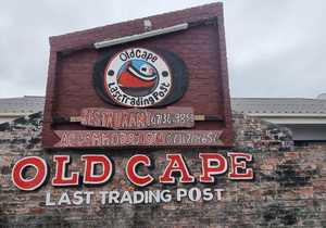 Open from 09:00 to 20:00 on Weekdays