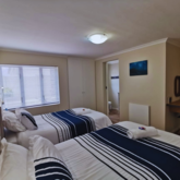 Second Bedroom - Rest and Sea Self-catering - Xplorio™ Gansbaai