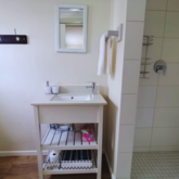 Second Bathroom - Rest and Sea Self-catering - Xplorio™ Gansbaai