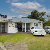 Outside View -  Dr Deon Venter Medical Practice - Xplorio™ Struisbaai