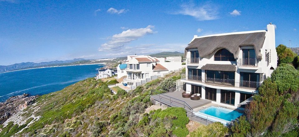 Oceanfront Holiday Villa